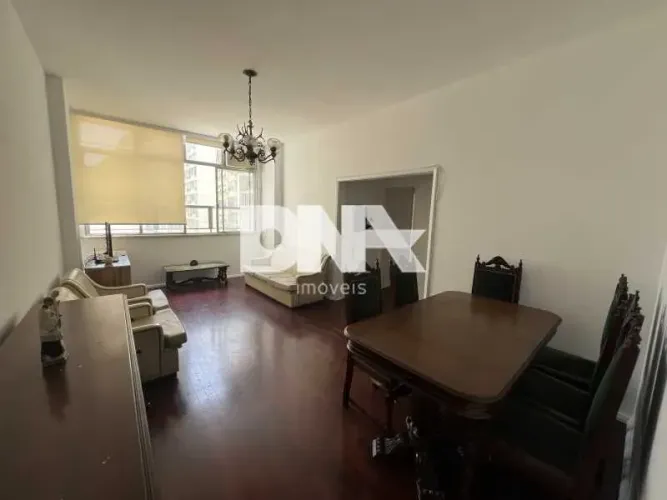 Apartamento - / Residencial / Copacabana