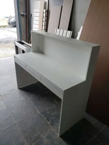 Balcão Recepção Caixa com 3 gavetas em MDF