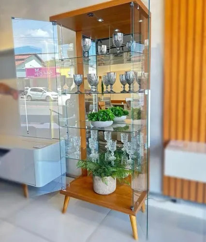 Cristaleira imcal frete gratis entrego hoje R$ 2.100,00 A vista