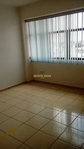 Sala Comercial com 80m² à Venda na General Francisco Glicério - Suzano-SP
