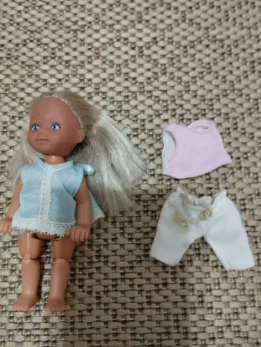 Boneca Antiga articulada (pequena)