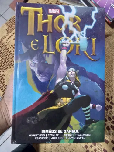 HQ capa dura lacrada Thor e Loki irmãos de sangue!