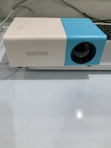 Mini projetor led