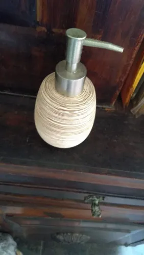 Saboneteira Dispenser Elegante