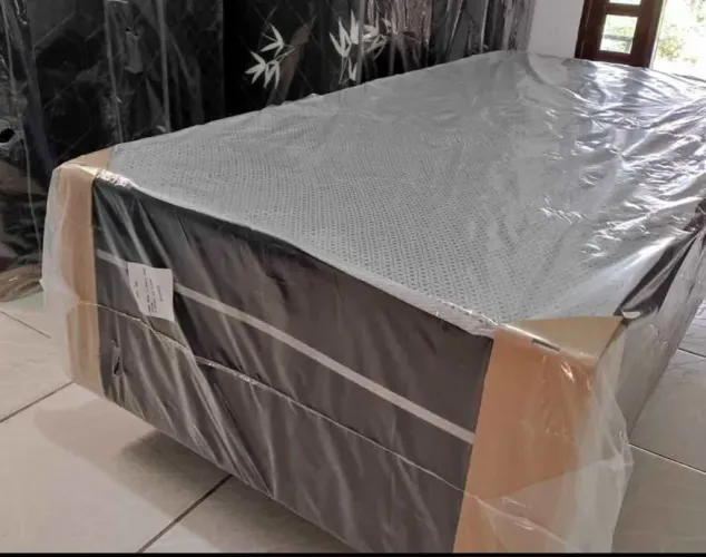Box com Colchão embalado para cama box