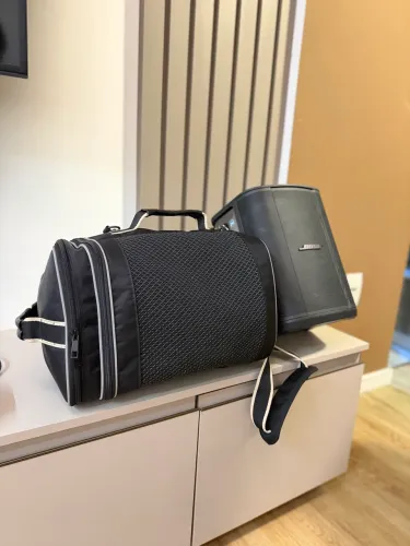 Bose S1 Pro + Plus KIT com Bag Profissional Personalizada + 2 Microfones