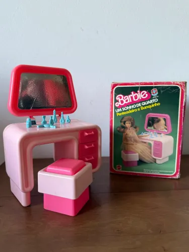 Barbie Um Sonho de Quarto - Penteadeira 