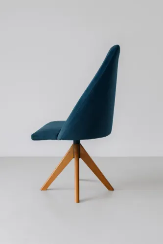 Poltrona Giratória com Pés em Madeira Maciça