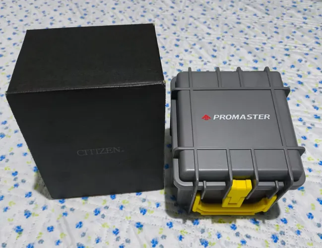 Caixinha tank Citizen Promaster 