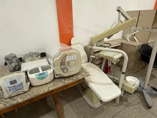 KIT COMPLETO DE EQUIPAMENTOS ODONTOLÓGICOS - VENDA ÚNICA