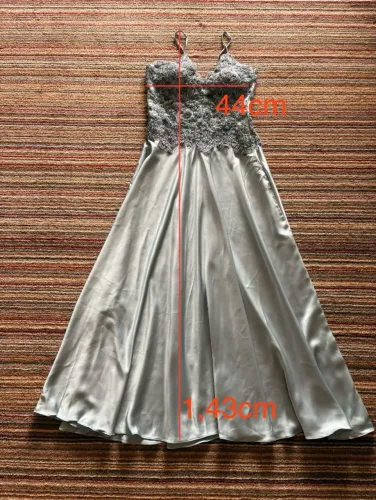 Vestido de festa TAM P azul claro 