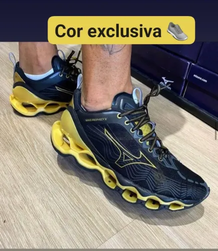 Tênis Mizuno prophcy x dourado ?