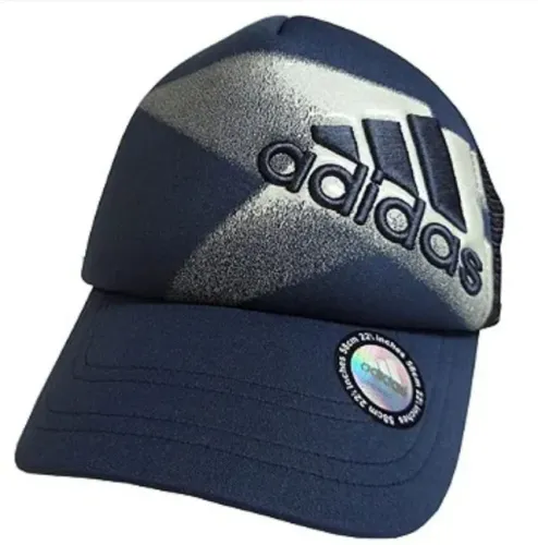 Boné Adidas cor azul  naval/azul marinho