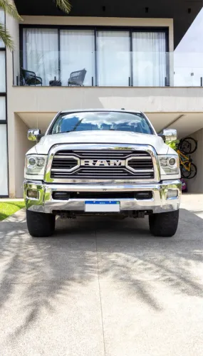 RAM 2500 LARAMIE 