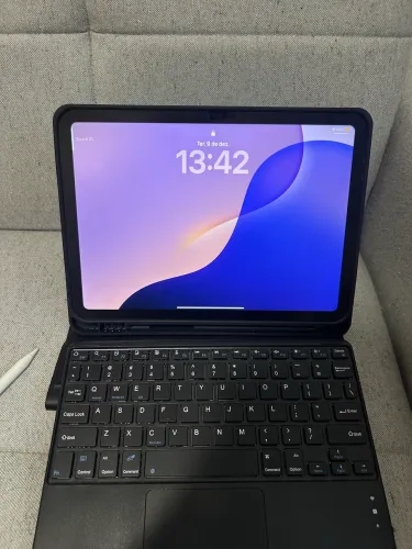 iPad 11 + Apple Pencil USB C + Capa teclado + Película 