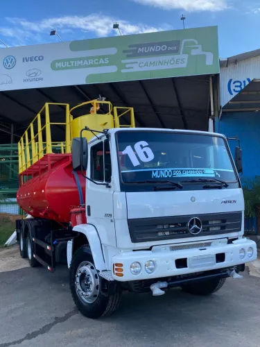 Caminhão Pipa Atron 2729 Mercedes traçado 6x4 