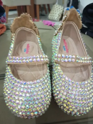 Sapatilha com cristais