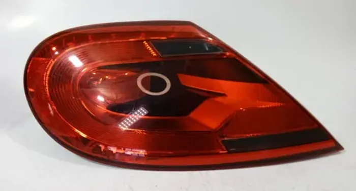 Lanterna Esquerda Fusca 2012 2013 2014 2015 2016 Esquerdo/motorista Vermelho