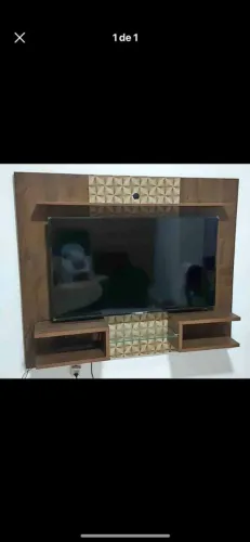 Painel de TV de Madeira com Design Exclusivo