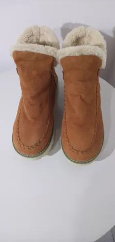 Botas de Inverno ( neve) marca: AVSTCFS Sport Classic. Tam.34 / Usada.