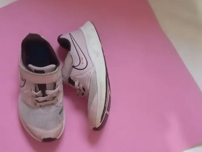 Sapatos e sandálias infantis tamanho 28- valores segue na foto