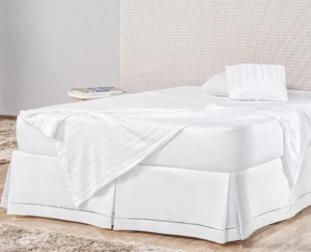 Saia de Cama Branca