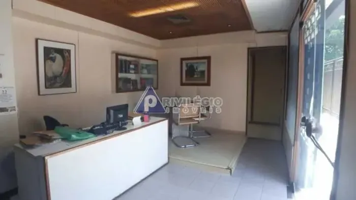 Loja Comercial Ocupada em Botafogo, Frente, 498 m²  6 Vagas