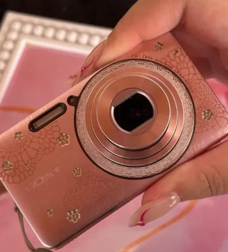 sony cybershot rosa com swarovski rara