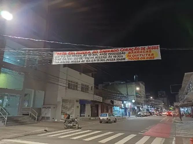 Faixas de ráfia pintadas à Mão