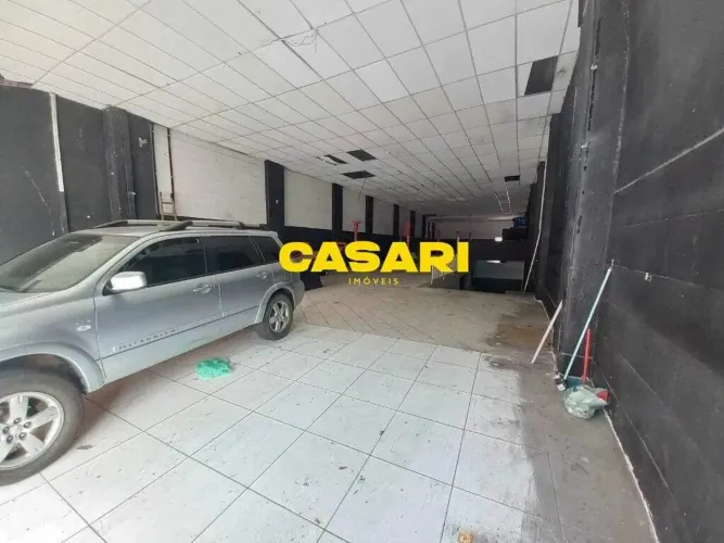Galpão comercial à venda ou aluguel, 650 m², 2 pavimentos - Taboão - Diadema/SP