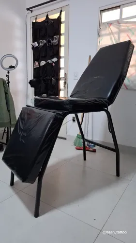 Maca articulada para tatuagem ou estética 