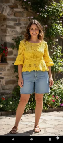 BLUSA DE CROCHÊ PLUS-SIZE,VESTE O NÚMERO 54 COR AMARELA 