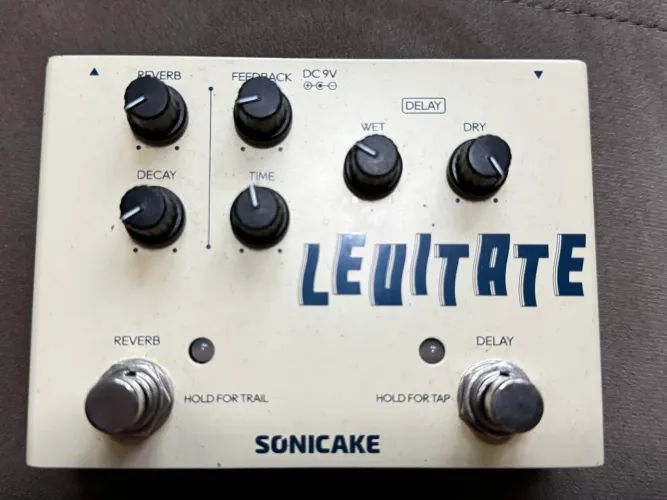 Pedal delay e reverb levitate sonicake 