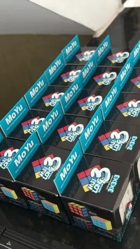 Cubos Mágicos 3x3x3 - MoYu MeiLong
