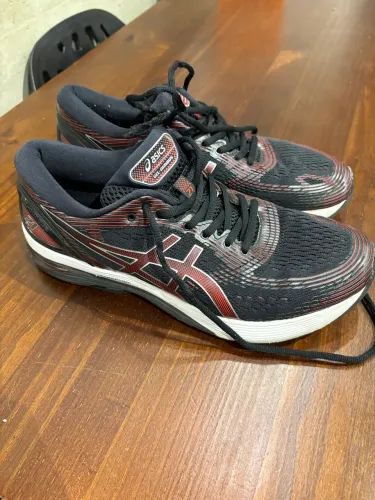 Asics Nimbus 21 - tênis corrida 
