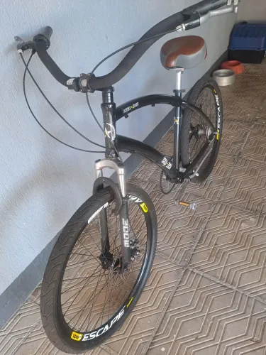 Bicicleta High One Escape