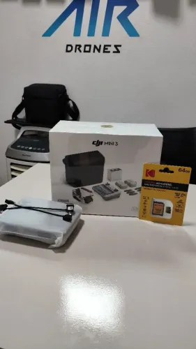 Drone DJI Mini 3 Combo Fly More controle sem tela - Oficial Brasil