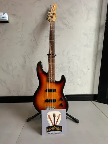 Baixo Fender Jazz Bass Plus V 1990 USA