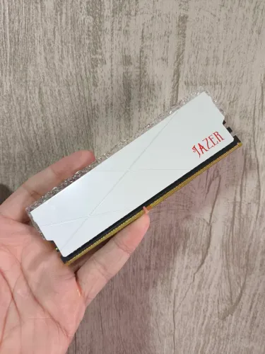 RAM 16GB DDR4 3600MHz RGB Samsung CL18 Gaming Jazer Crystal