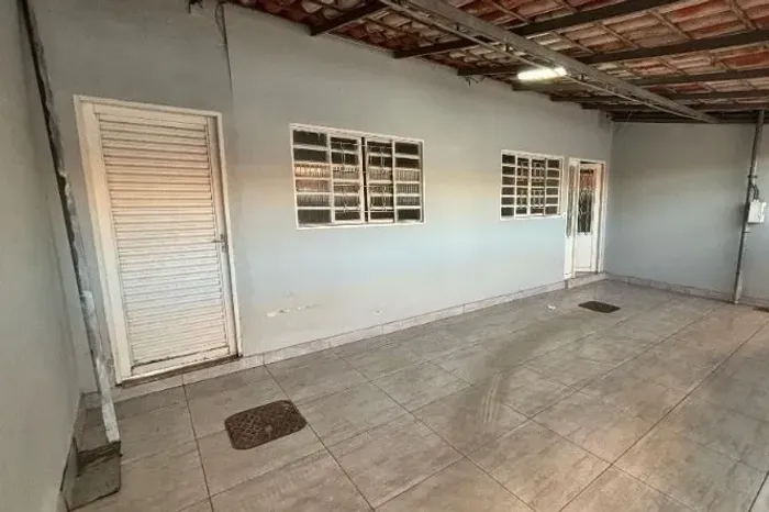 Casa à venda em Brasília-DF, Guará II