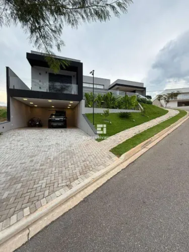 Casa com 3 dormitórios à venda, 230 m² por R$ 2.250.000 - Condomínio Portal San Giovanni -