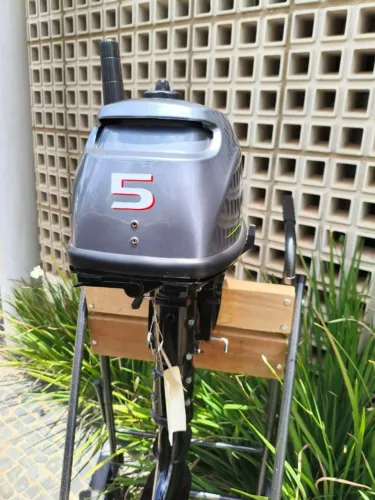 MOTOR 5HP PERFEITO PARA SEU CAIAQUE VOAR NAS ÁGUAS 