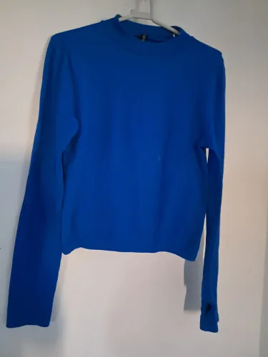 Blusa de malha gola alta estolosa tam G
