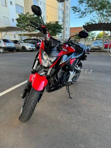 Cb twister 300 F impecável