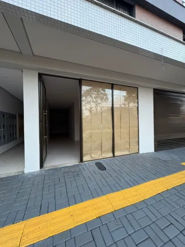 SALA COMERCIAL próxima a FUNET