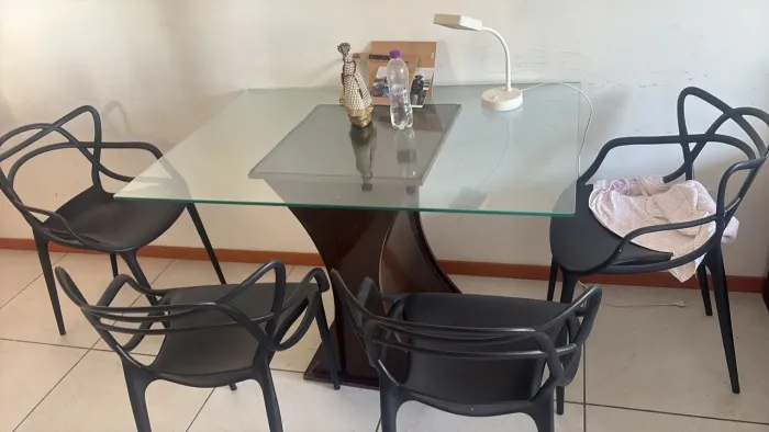 Mesa por 150 reais