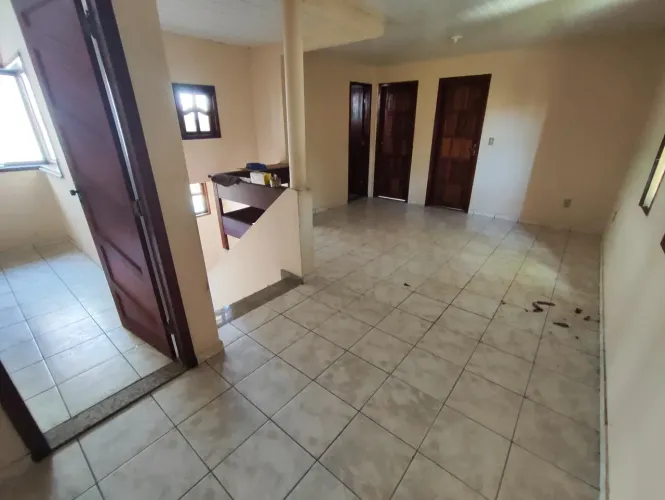 Casa com 4 quartos sendo 1 suíte,  Centro - Macaé - RJ