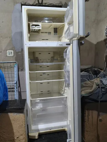 Geladeira Electrolux FrostFree 413L