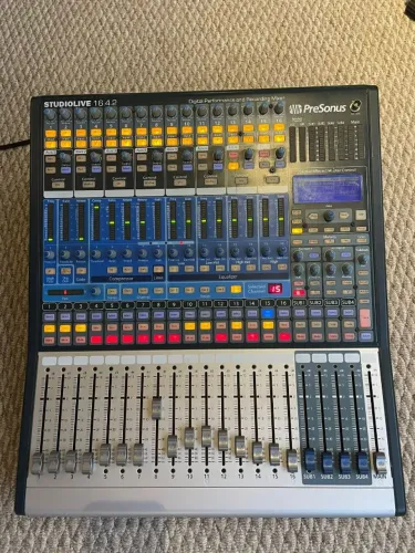 Mesa de som digital PreSonus (Studiolive 16.4.2)