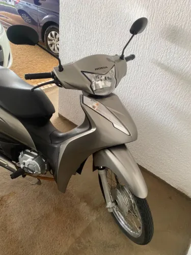 Honda Biz 2023  - Menos de 10k/km | Muito conservada